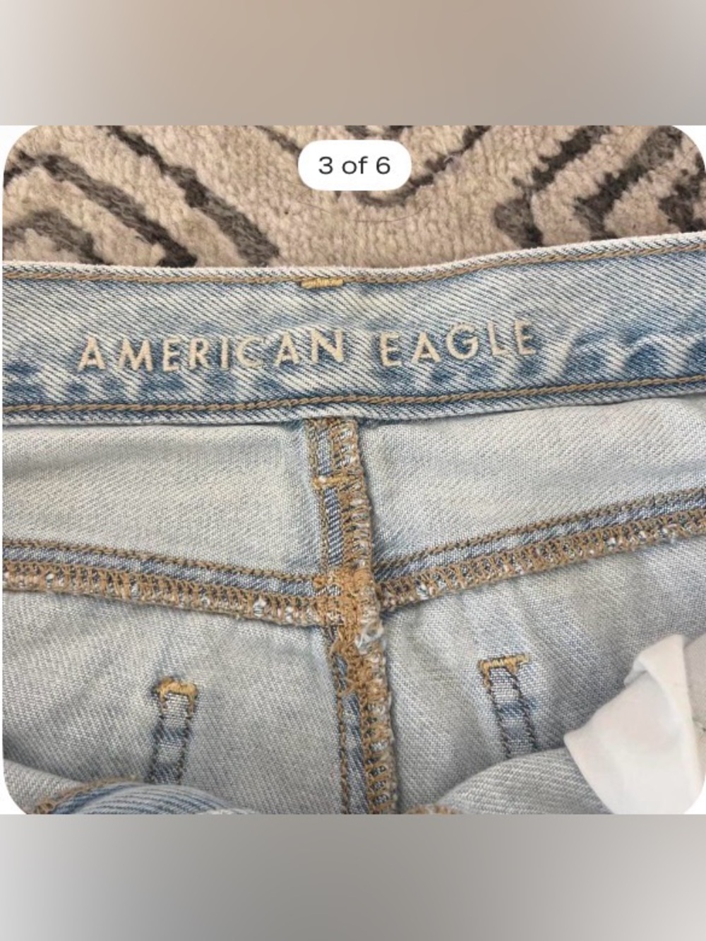 American Eagle light wash mom jean shorts size M - Picture 3 of 9